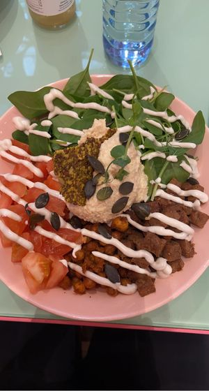 hollywood hills with quinoa base   at The Lala in Vienna