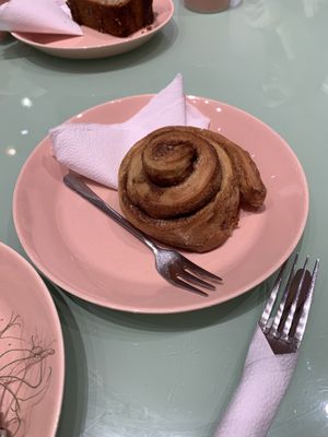 Cinnamon bun  at The Lala in Vienna
