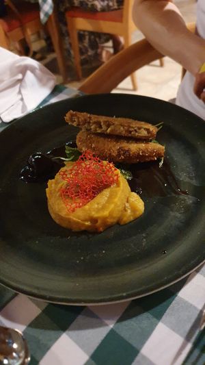 Vegetable schnitzel with pumpkin puree at Avocado in Crete