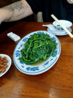 Signature greens, absolutely delicious at Shanghai Yuen Vegetarian in Macau