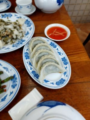Fried dumplings - choi and mushrooms at Shanghai Yuen Vegetarian in Macau