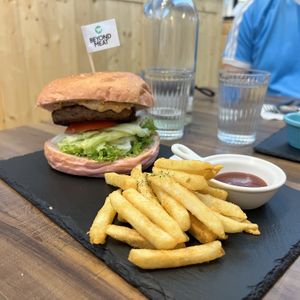 Peanut butter burger  at Shū Màn 蔬漫蔬食料理 - Suman in New Taipei City