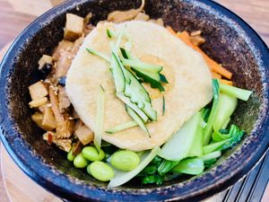 Lions mane mushroom and vegan egg bibimbap  at Shū Màn 蔬漫蔬食料理 - Suman in New Taipei City