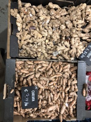 Lots of options and prices are very decent for organic produce  at The Barn in Brussels