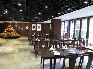 Inside 1 at Sum Yuen Buddhist Vegetarian Restaurant in Macau