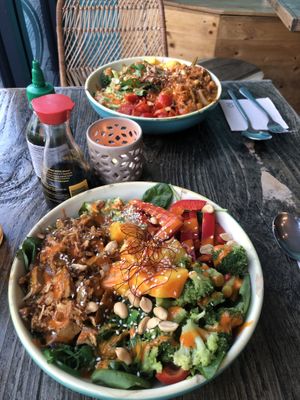 Lemongrass tofu and spicy chickpea curry at Áro - Wolbecker Straße  in Muenster
