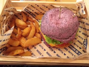 Cheesy cecio at Flower Burger in Bologna