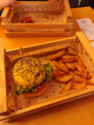 Funky Cecio menù at Flower Burger in Bologna