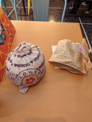 Packaging at Flower Burger in Bologna