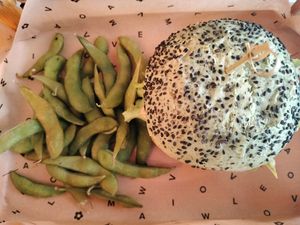 Jungle BBQ con edamame at Flower Burger in Bologna