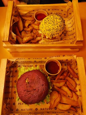  at Flower Burger in Bologna