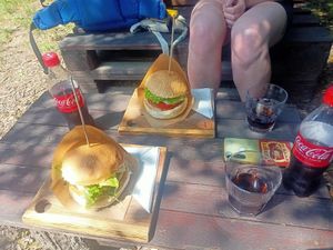 vegan burgers at Vratarnica- Mojčine dobrote in Kamnik
