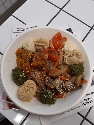 Tofu bowl at Green+Go in Minsk