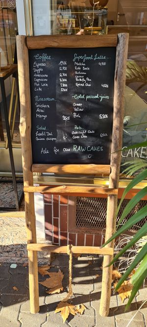 Menu at Plants & Cakes in Frankfurt