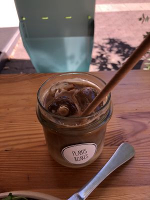 Iced Oatly coffee   at Plants & Cakes in Frankfurt