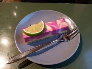 Passionfruit & Pitaya Bar at Plants & Cakes in Frankfurt