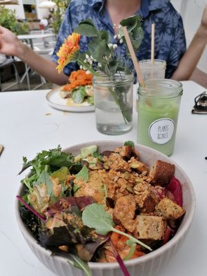  at Plants & Cakes in Frankfurt