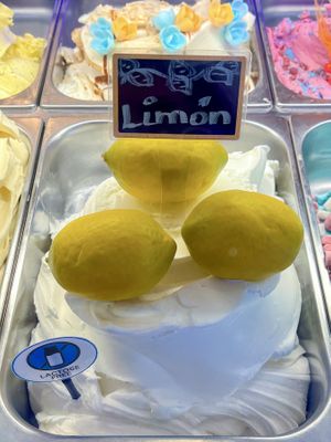   at Top Gelato in Mallorca