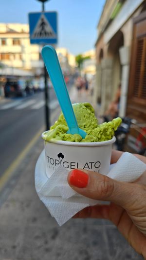 Raw Mango at Top Gelato in Mallorca