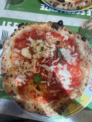 Marinara w added cheesee  at Rossopomodoro in Bologna