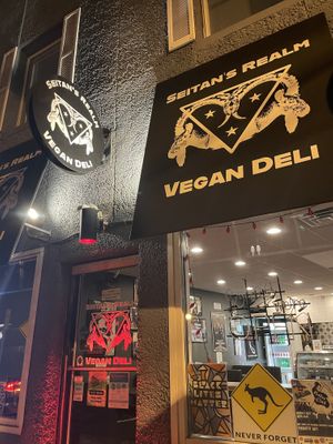 Store Front at Seitan's Realm in Columbus