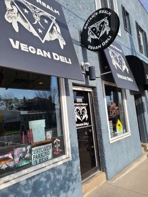 Entrance to deli at Seitan's Realm in Columbus