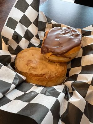 Lindsey's Bakery Donuts (Maple iced cinnamon roll and Boston Creme)   at Seitan's Realm in Columbus