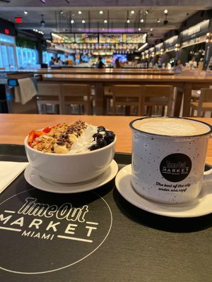 Love life cafe at Love Life Cafe in Miami Beach