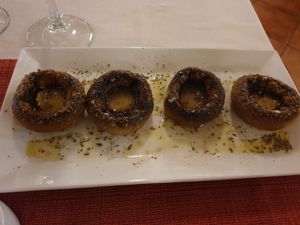Mushrooms at Il Gusto - Maybe closed in Planos