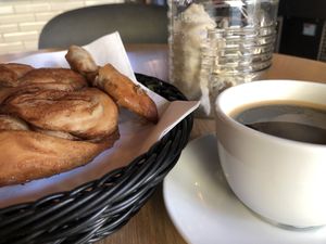Vegan cinnamon roll at FRØ in Tromsoe