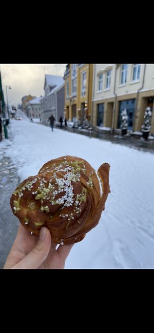 Pistachio roll  at FRØ in Tromsoe
