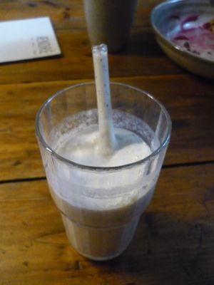 Vanilla sky smoothie at ÆNDRÈ in Hamburg