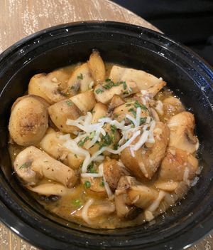 Garlic mushrooms at D'Lish Gourmet Pasta & Pizza in Chula Vista