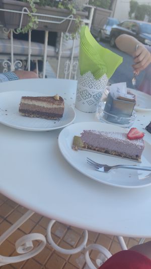 Sunday vegan cheesecake at Kaokakao Patisserie in Opatija