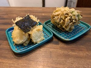 L: mixed veg tempura
R: green onion tempura at Menkui Kinya in Kyoto