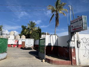 Even parking! at Chino 168 in Cabo San Lucas