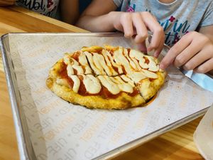 Cheese pizza for kids at HUMBL in Orlando