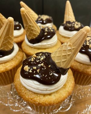 Vegan Caramel Drumstick Cupcakes at The Black Dog in Snoqualmie