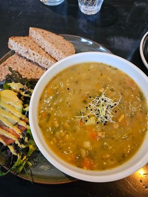 Karibische Kartoffeleintopf at Liebling Trier in Trier