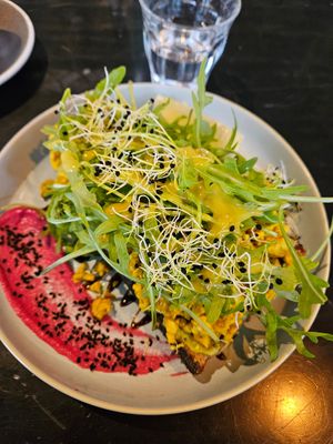 Rührtofu Avocado Stulle at Liebling Trier in Trier