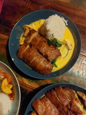 Gemüsecurry mit Veganer Ente at Ong Tao in Frankfurt