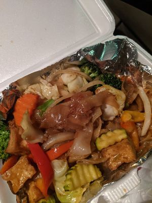 Pad Z Ew with Tofu and Veggies. 😍 Ask for it vegan. at Rice By Mama in Ventura