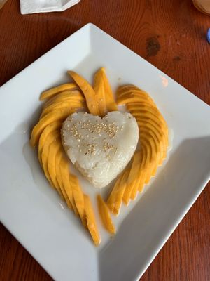 Sticky rice with mango and coconut milk at Rice By Mama in Ventura