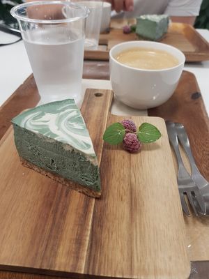 Raw vegan cake at Spirulina Blue Ueno in Tokyo