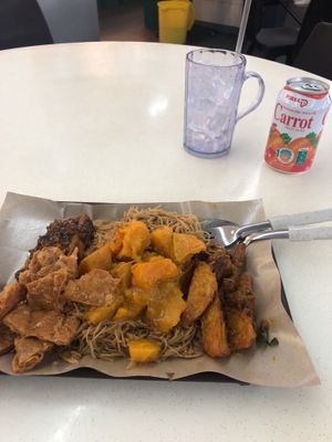 Pre-work meal~ at Red Apple 红苹果素食 - Blk 16 Teck Whye in West Singapore