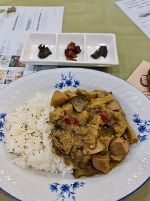 Green curry at Mananim Recipe in Seoul