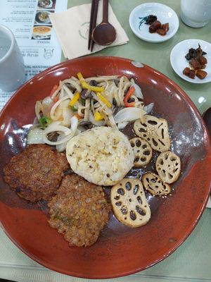 Mungbeanrice met koreaanse pannekoekjes at Mananim Recipe in Seoul