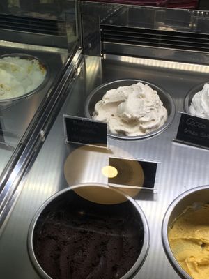 Vegan ice cream at Red Velvet in Padua