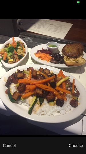 Veggie stir fry at Lyn-Genet's Kitchen in New York City