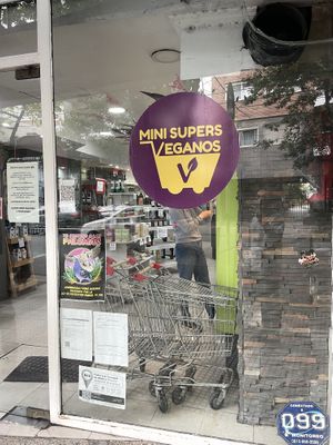 Afuera  at Mini Supers Veganos - Palmero in Buenos Aires